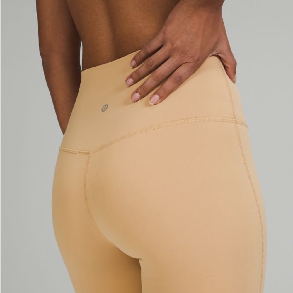 NWOT Lululemon Tan High-Waisted Leggings